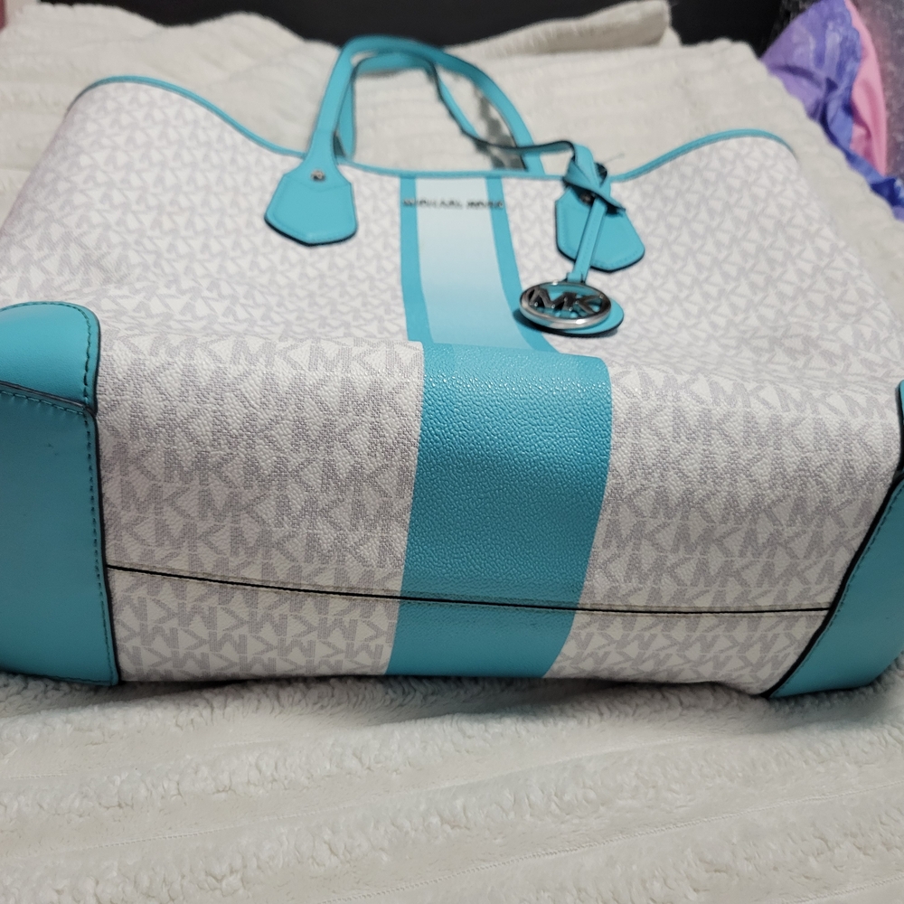 Michael Kors White and Blue Tote Bag - Picture 3 of 4